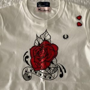 Fred Perry Amy Winehouse London T-shirt Rose